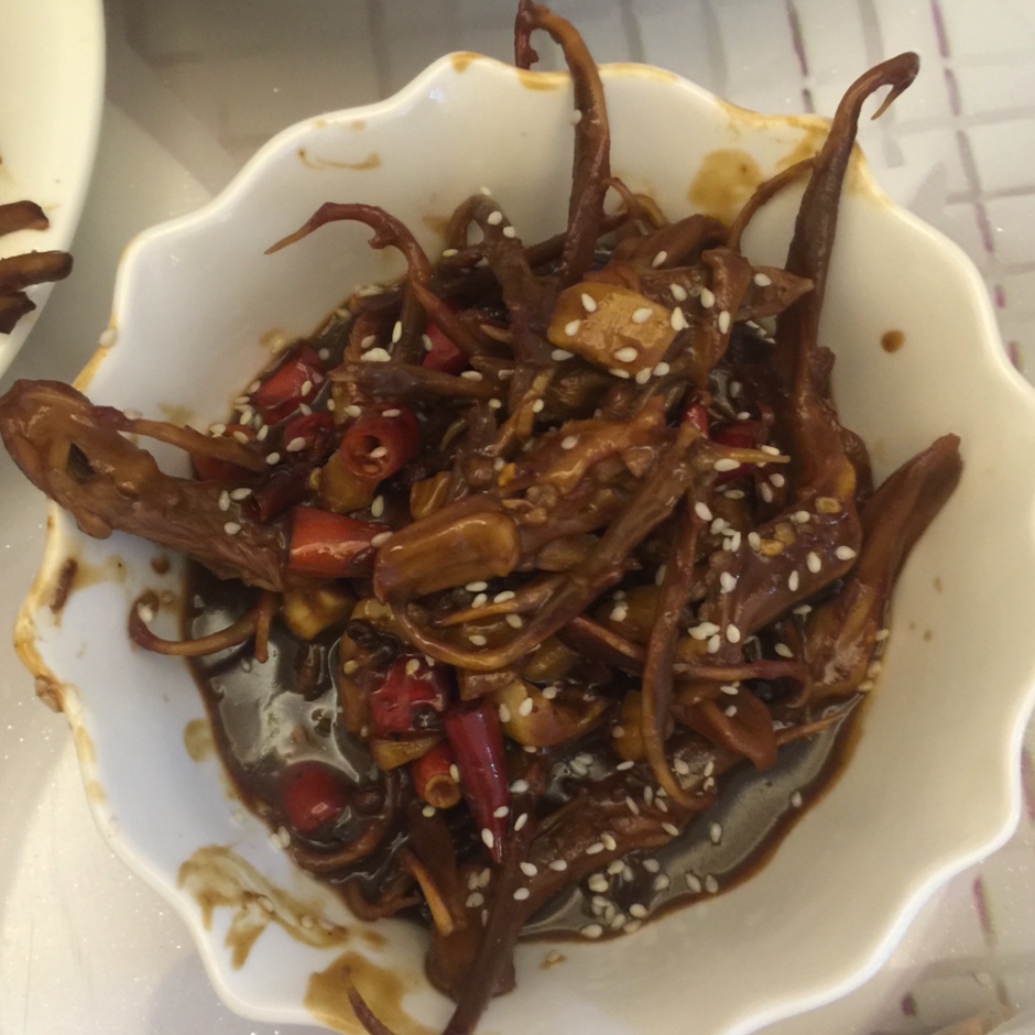 超级好吃麻辣酱鸭舌
