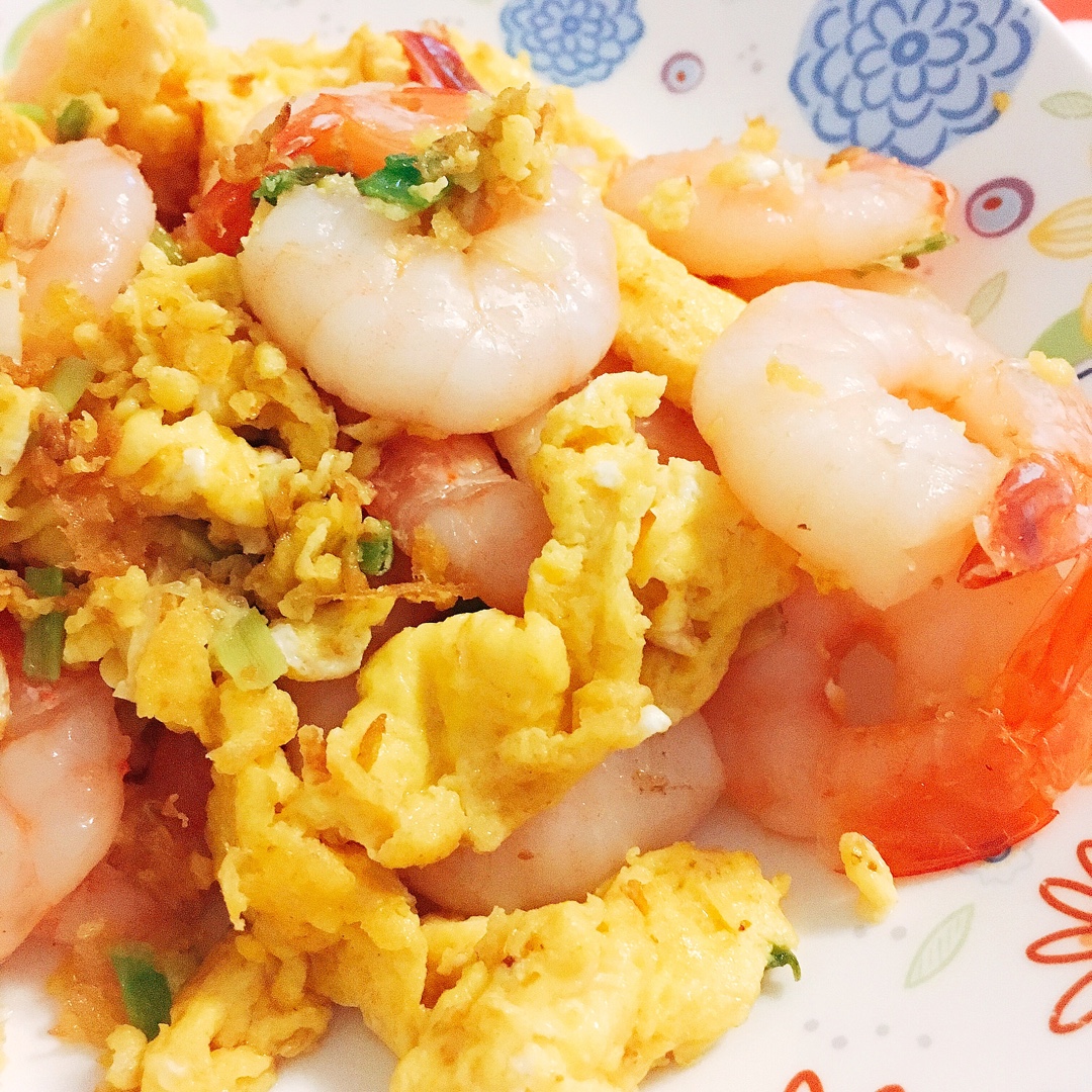 水晶虾仁炒蛋
