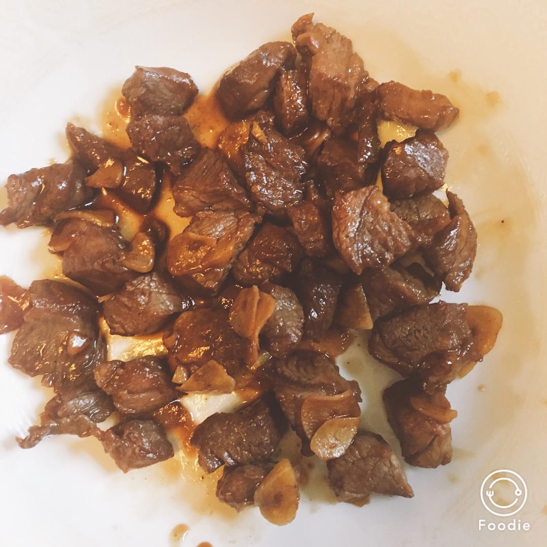 黑蒜子牛肉粒