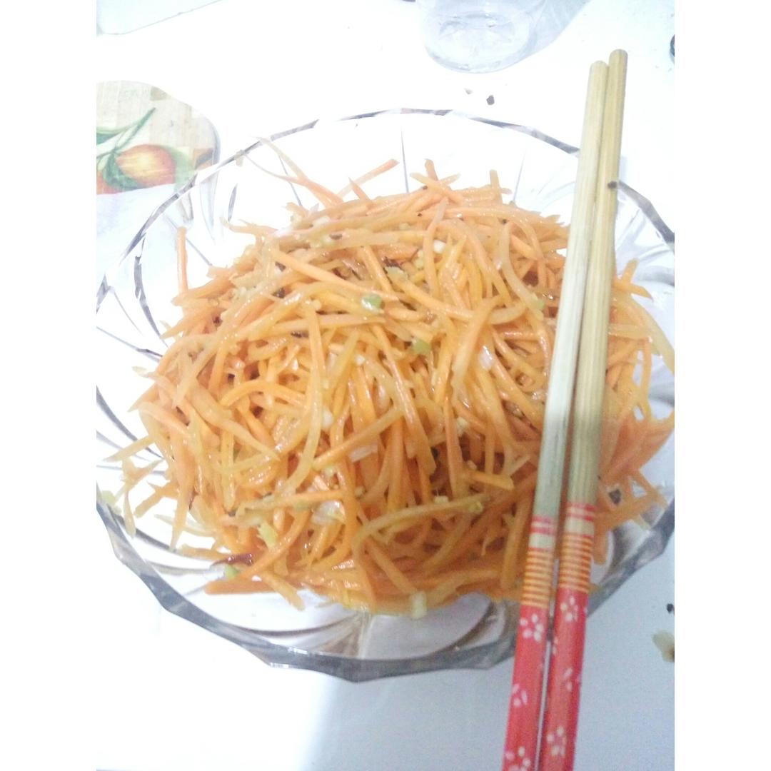 爽口凉拌胡萝卜丝