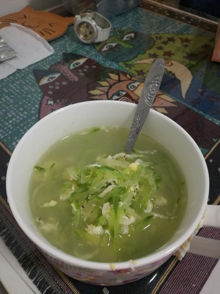 虾米皮鸡蛋萝卜汤