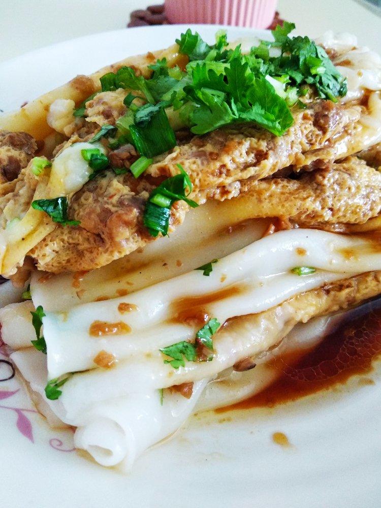 肠粉技术，从  酱汁  到  粉皮  到  蒸制  (网红肠粉一条龙最详细的做法，用此方子开店不是问题)。