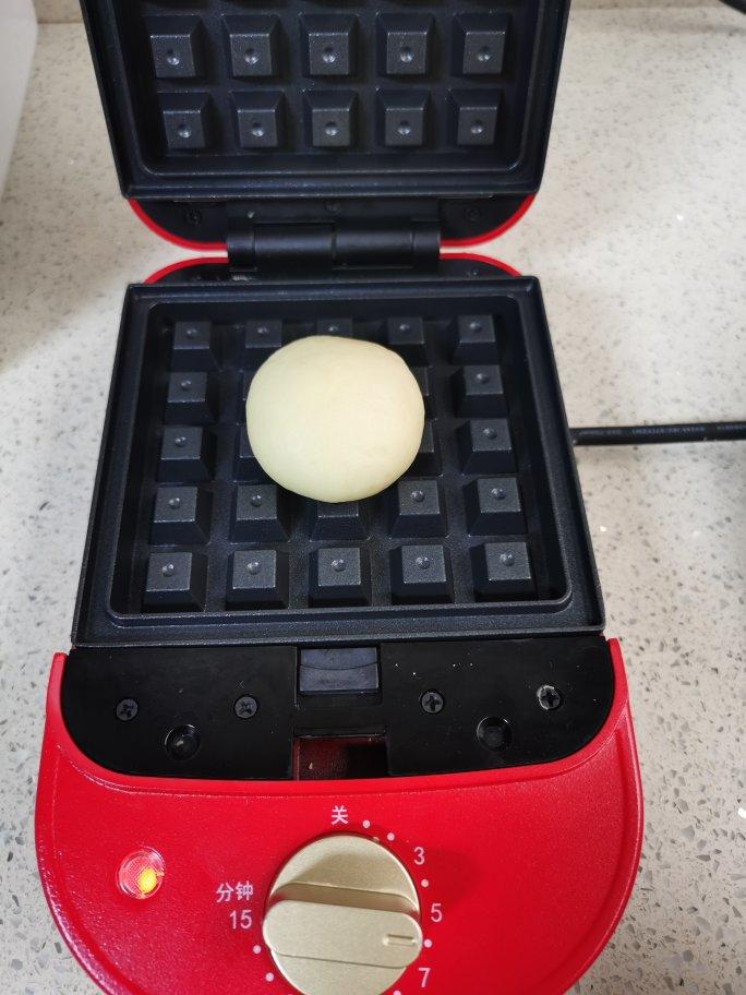 芝士香肠酵母版华夫饼—kenwood松饼机