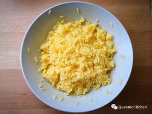 一碗能改善你体质的金黃蛋炒饭的做法 步骤4