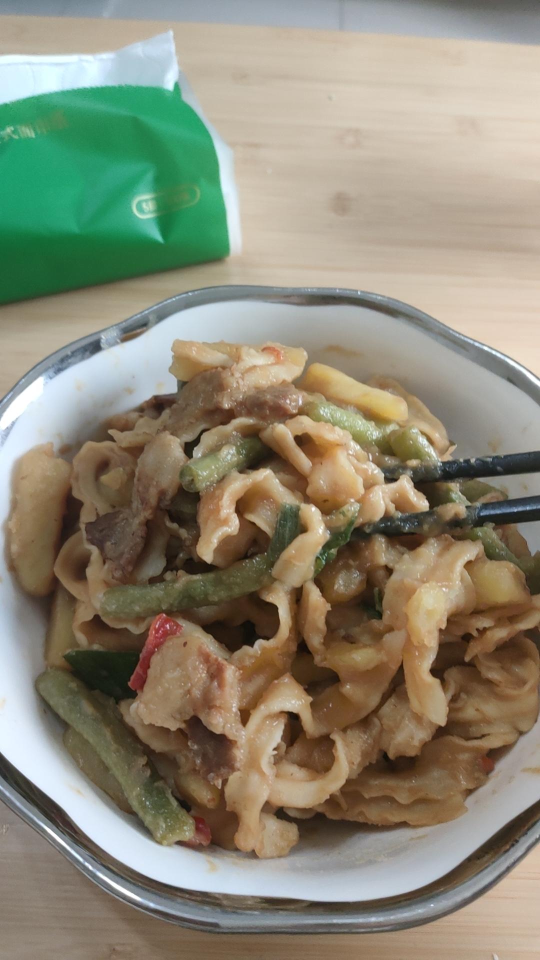 家常豆角焖面