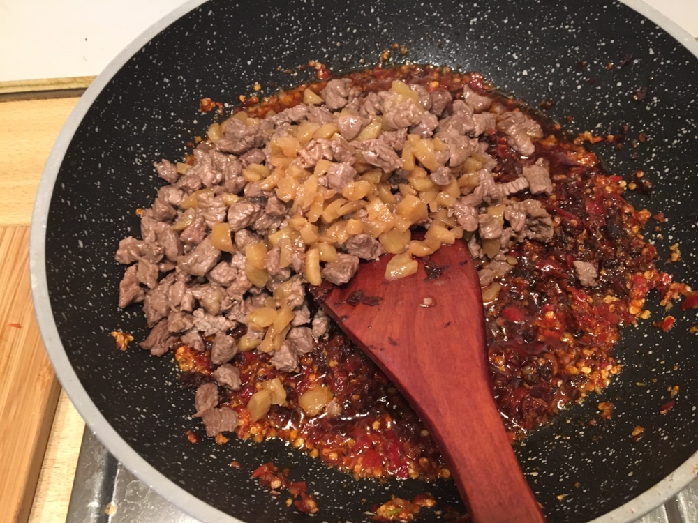 香辣牛肉酱的做法 步骤8