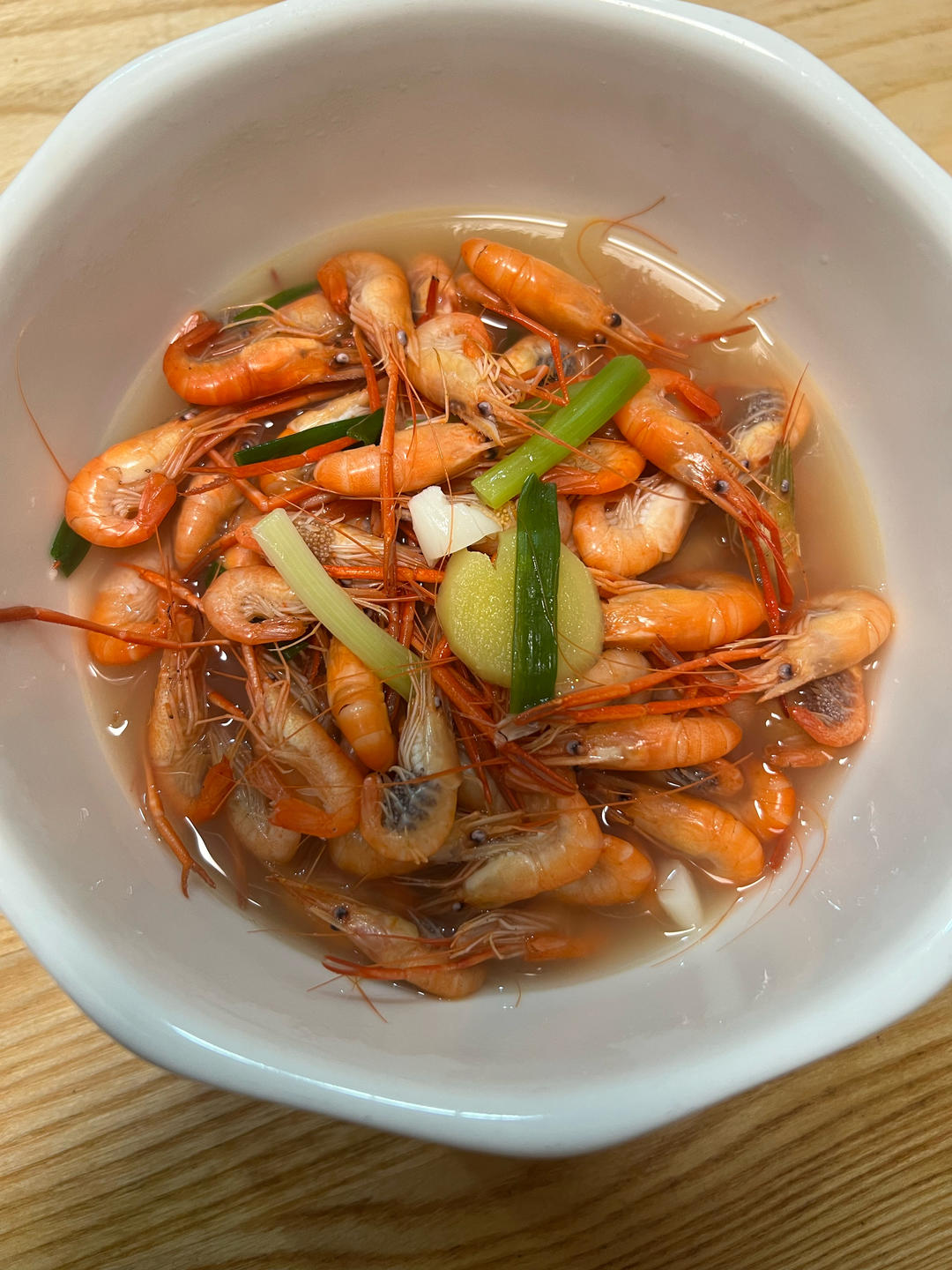 水煮河虾