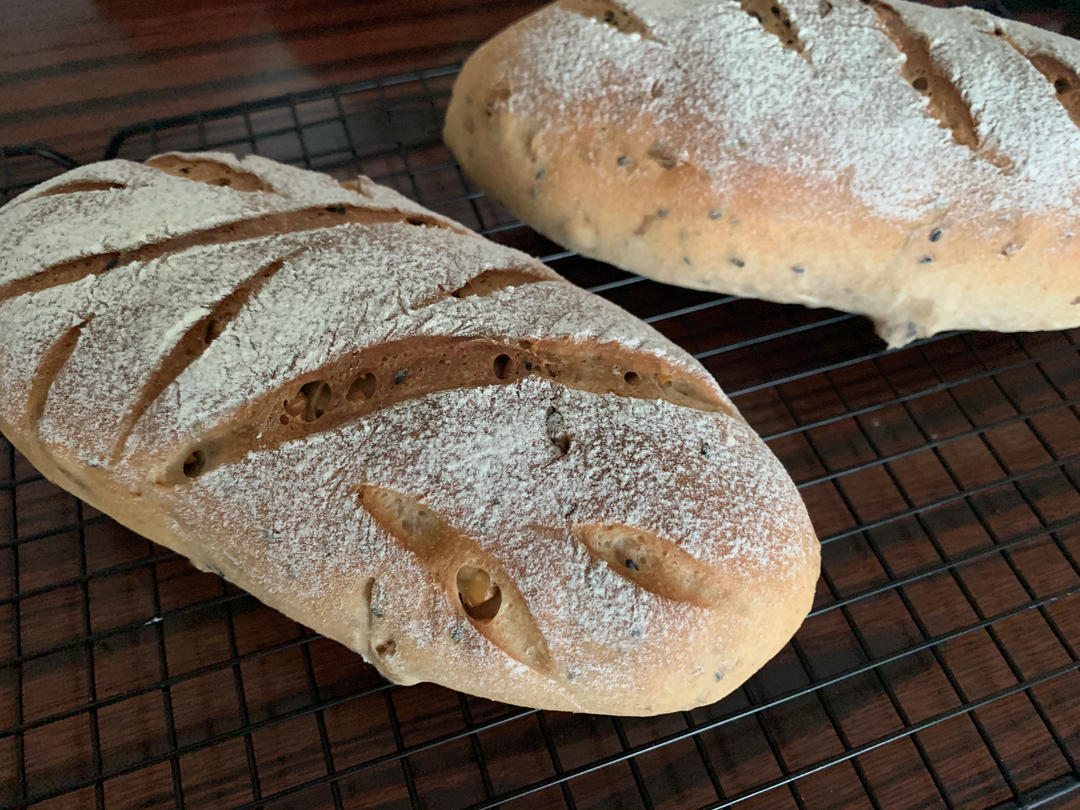 全麦软欧包（有啥放啥，健康美味，流程简易）