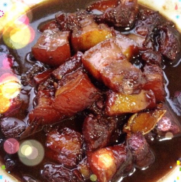 吃着碗里望着锅里的红烧肉
