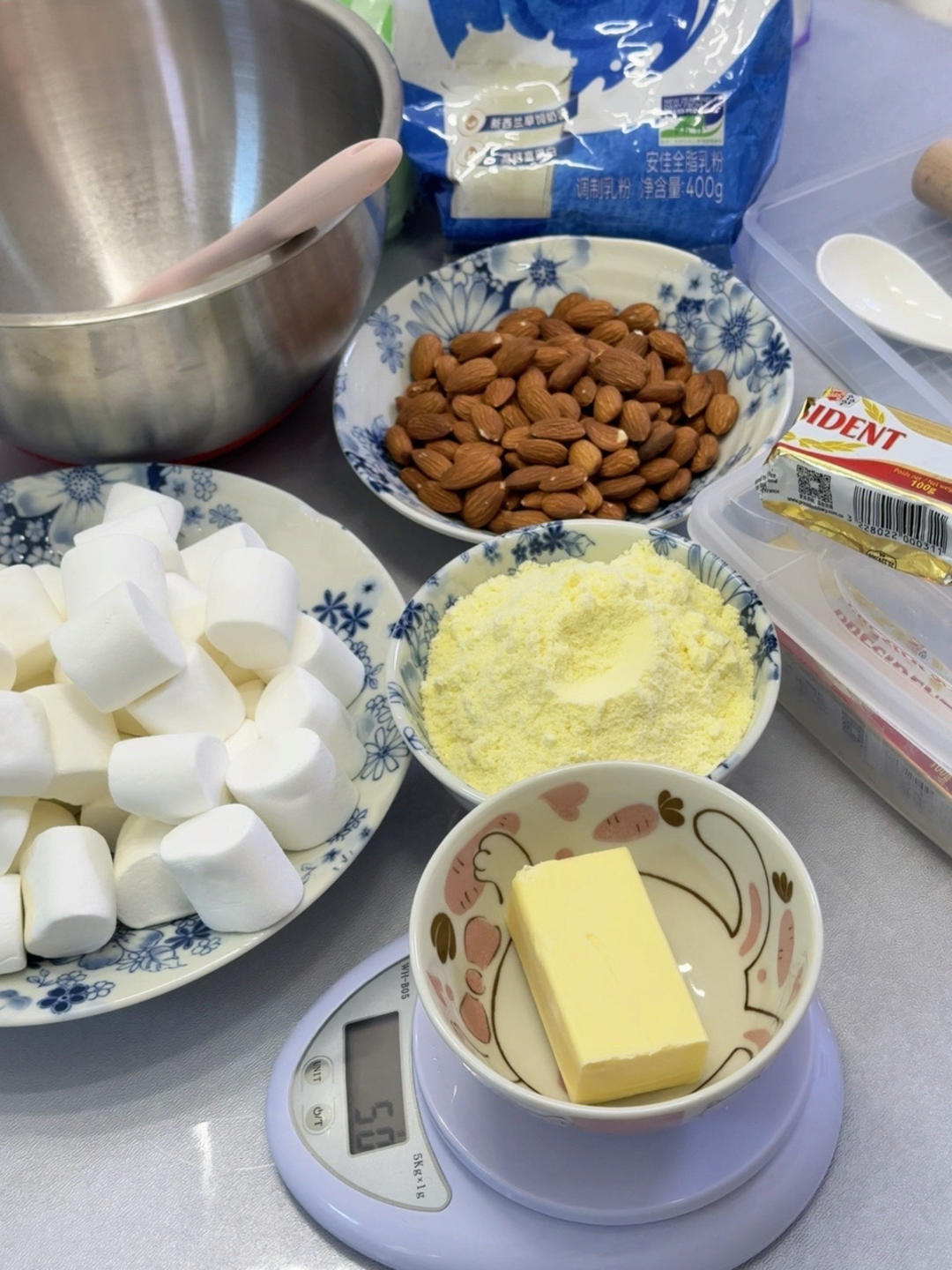 纯奶手撕吐司的做法 步骤1