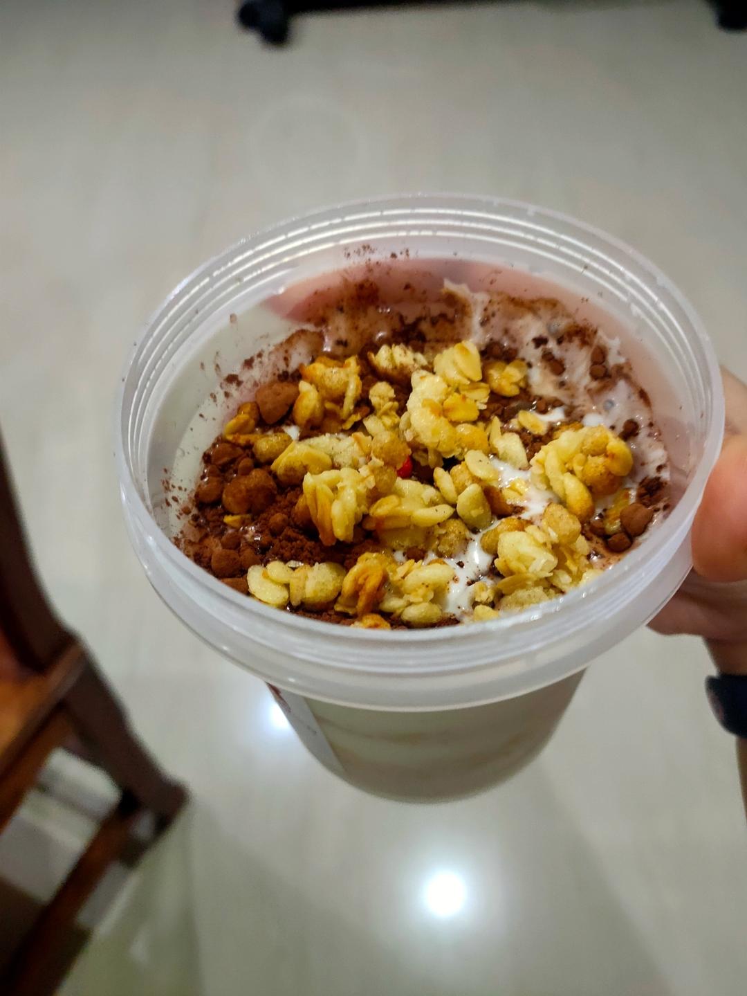 减脂餐～燕麦酸奶豆乳盒子