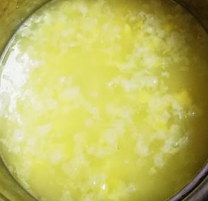 玉米鸡蛋羹的做法 步骤3