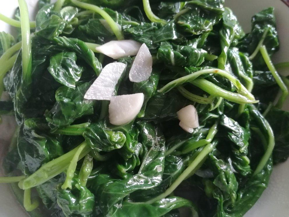 蒜茸炒红苋菜