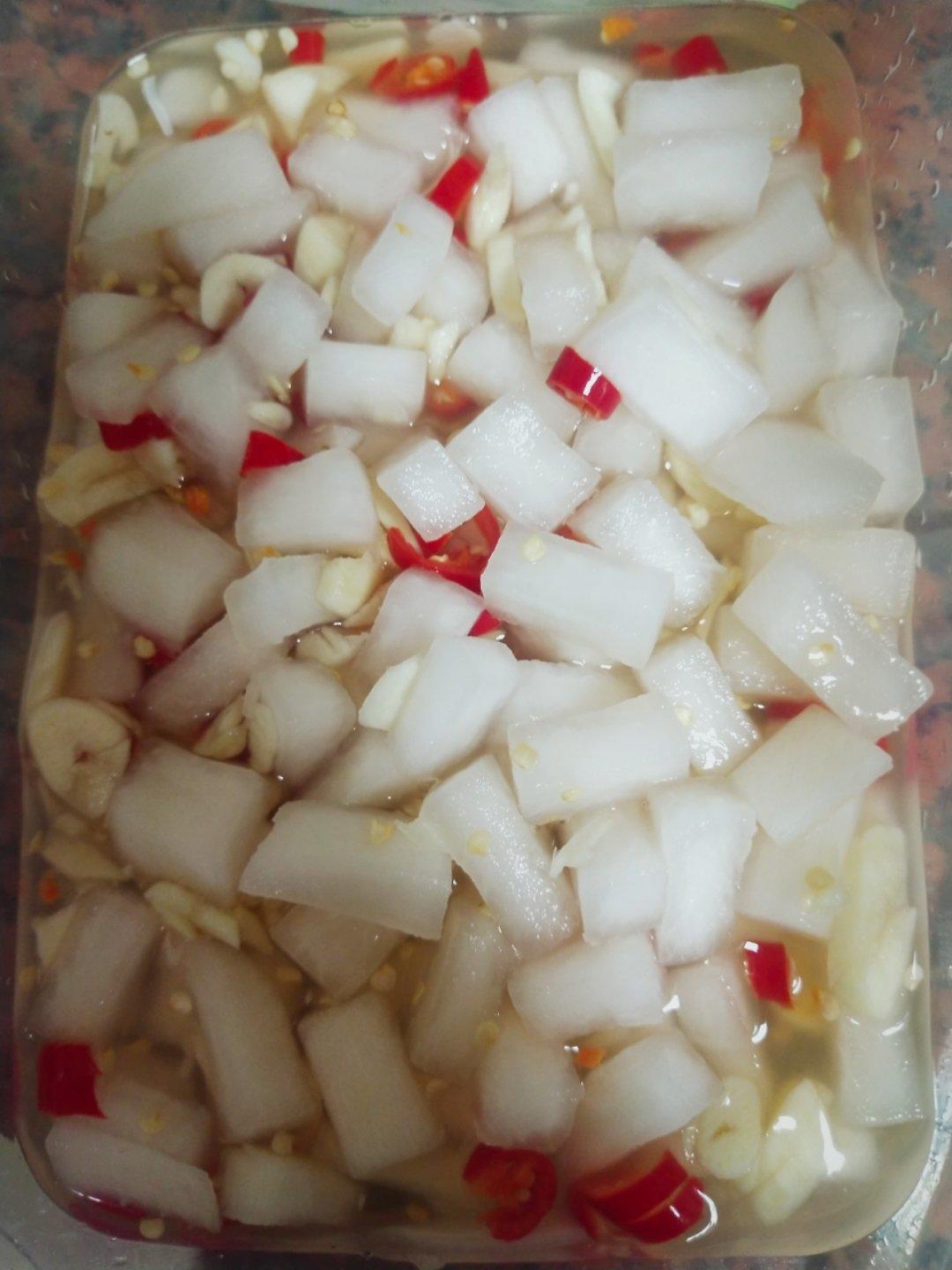 绿叶飘凌做的秘制糖醋爽脆腌萝卜条