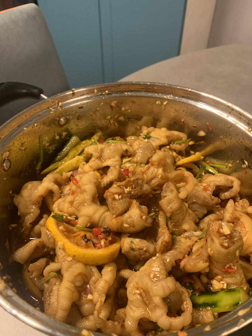 柠檬无骨鸡爪，酸辣开胃，劲道Q弹