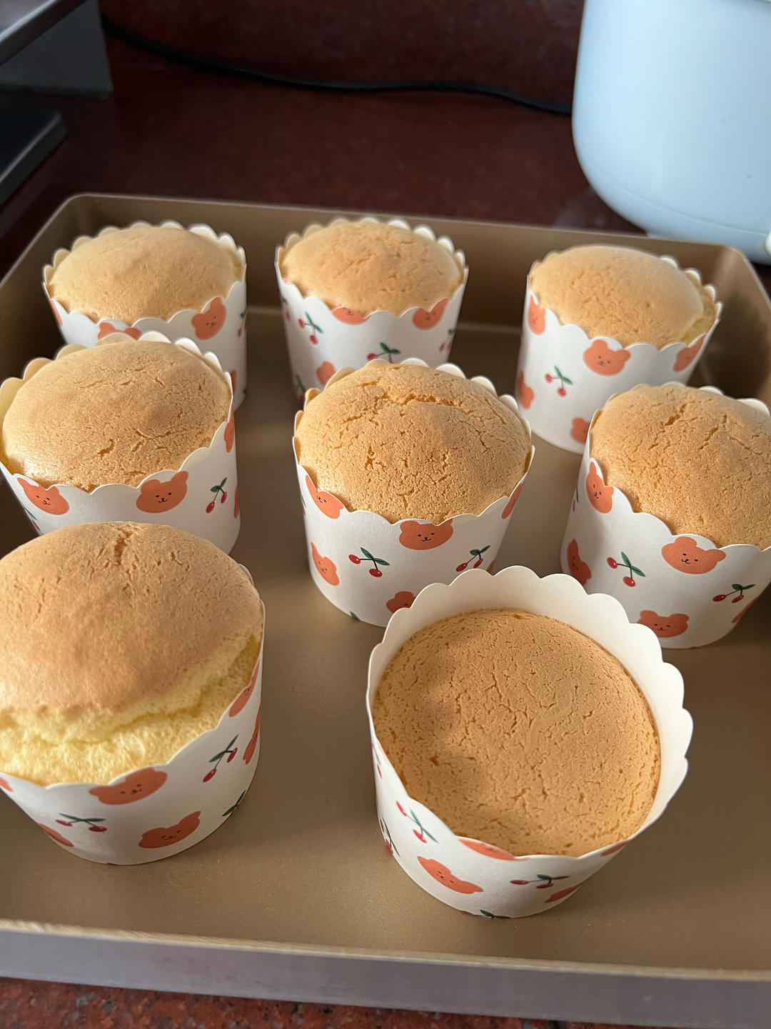 不回缩不开裂戚风纸杯蛋糕