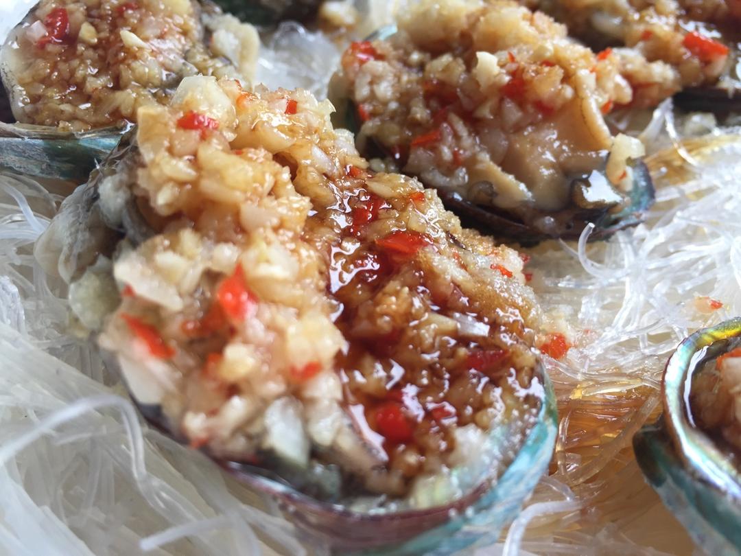 蒜蓉粉丝蒸鲍鱼