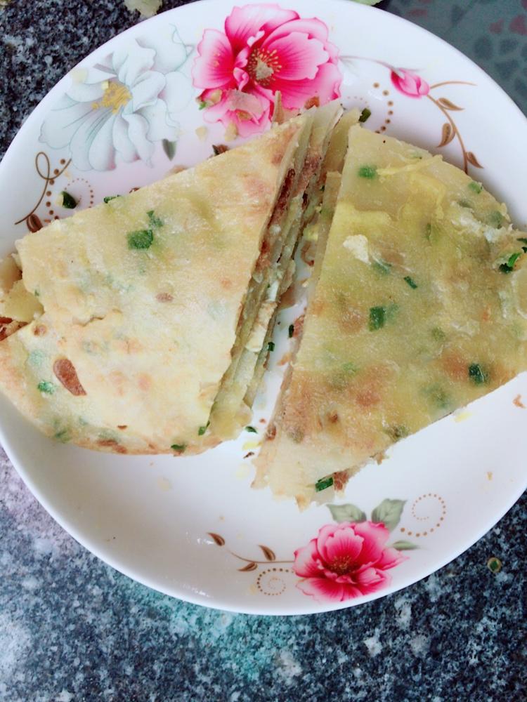 鸡蛋葱油饼                  （更新饼坯保存方法）