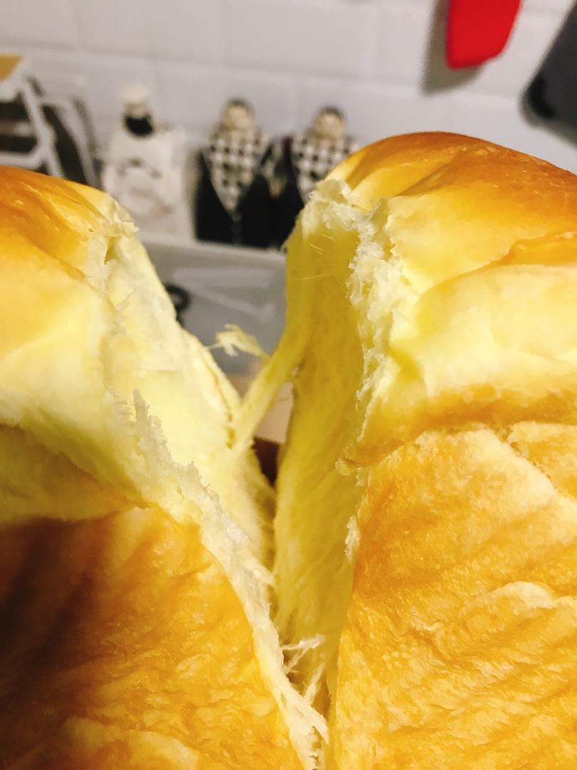 吴克己手撕炼乳吐司