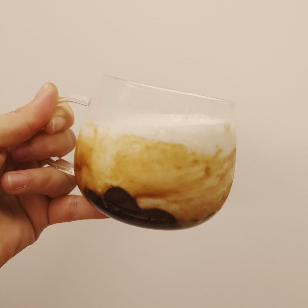 黑糖珍珠鲜奶-在家喝鹿角巷