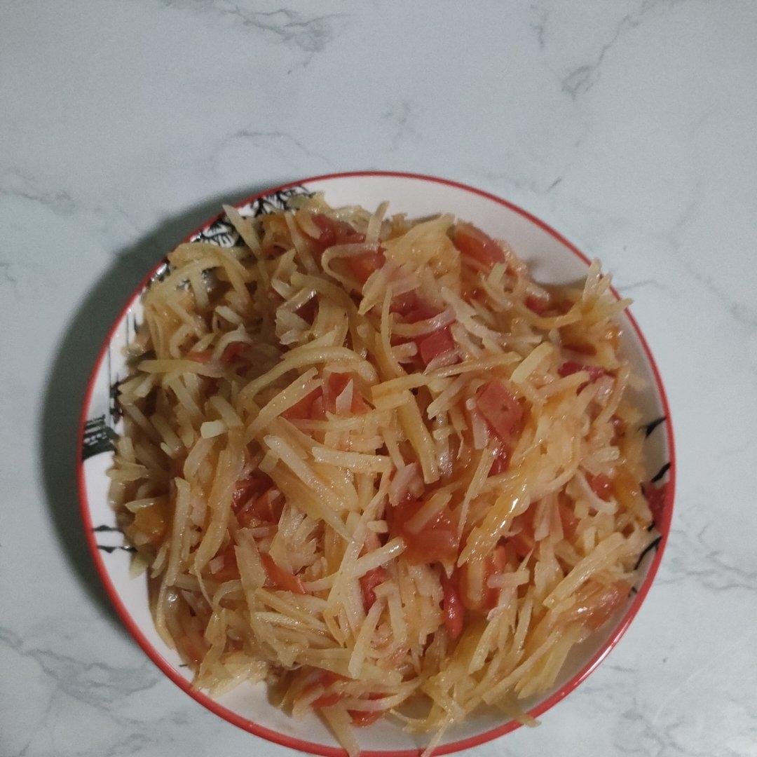 家常素菜西红柿炒土豆丝（番茄炒土豆丝）