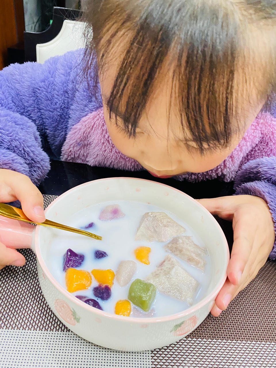 满足你的偷学欲望，“鲜芋仙”的三色芋圆在家也能轻松搞定！——三色芋圆