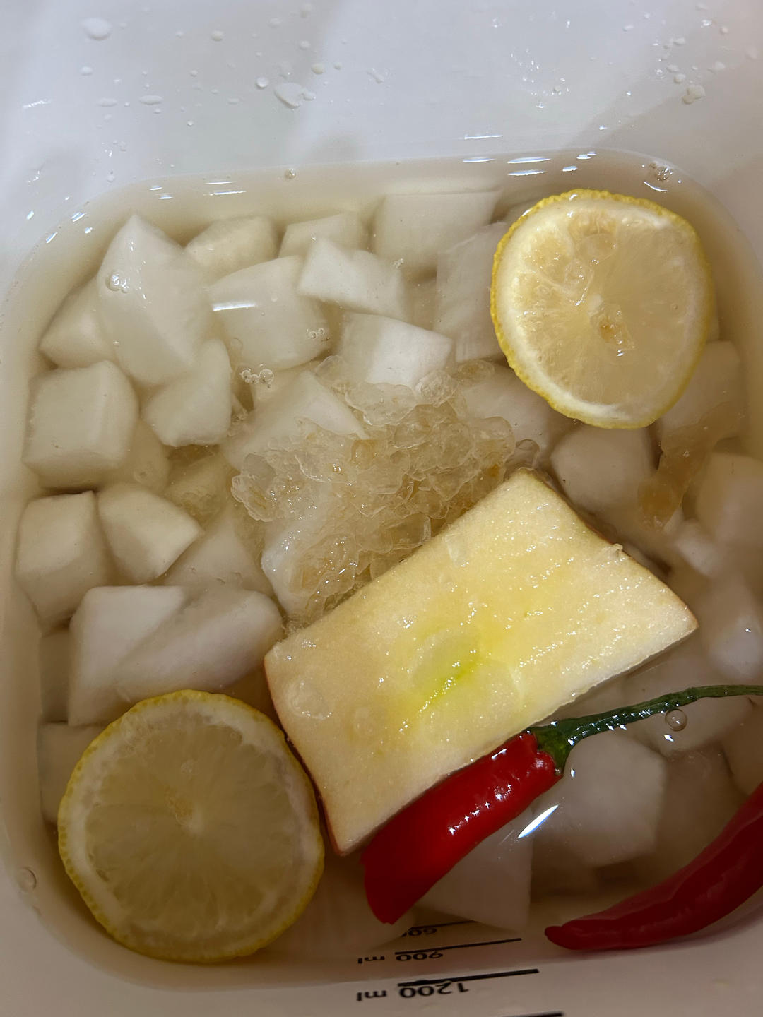 腌萝卜，酸甜爽口