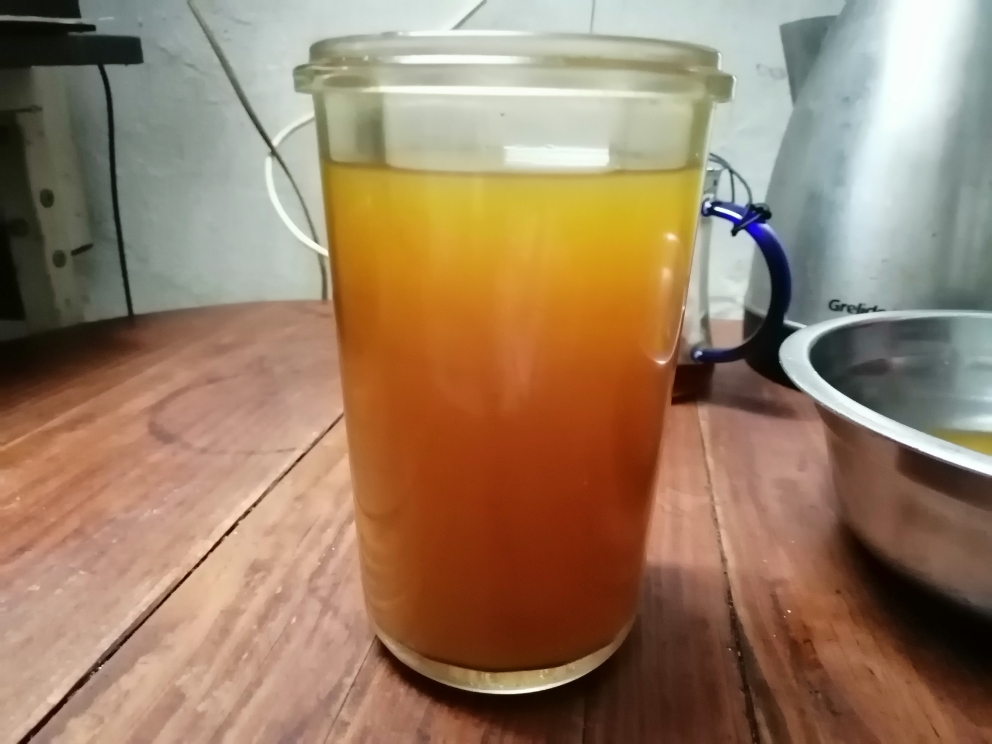 灵芝石斛条枸杞茶的做法