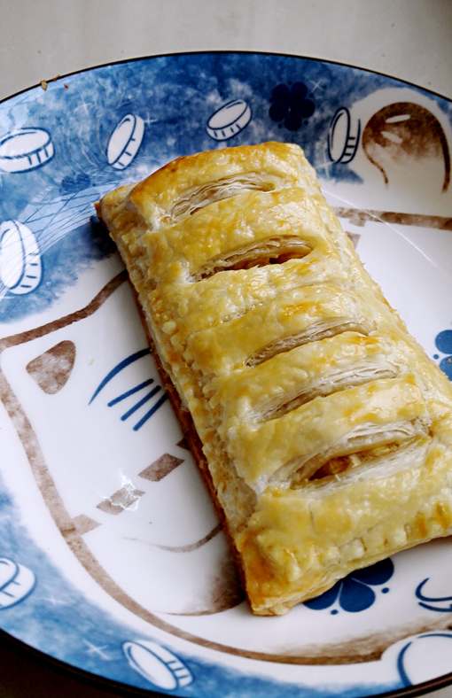 妮纸来做饭做的香蕉派