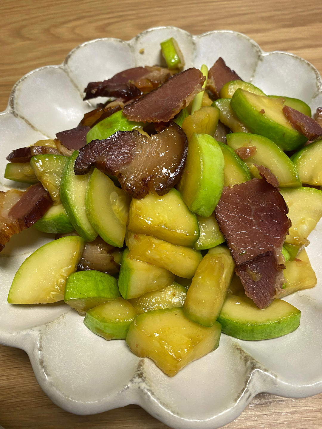 腊肉炒西葫芦