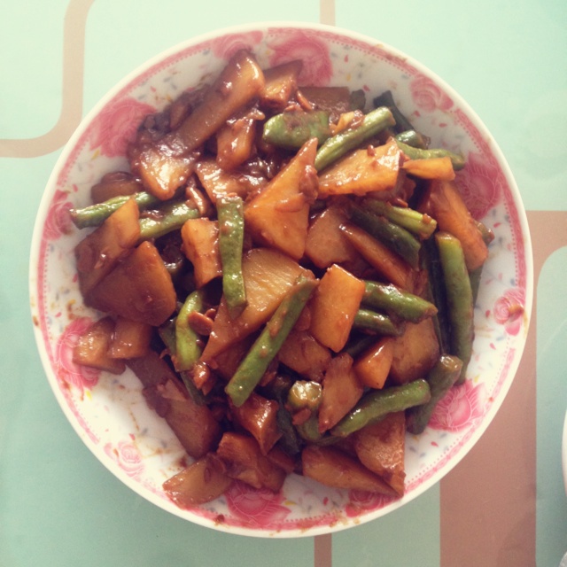 土豆炖豆角