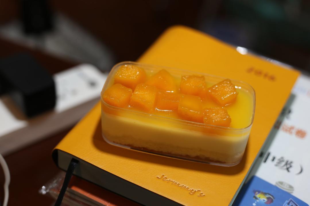 芒果慕斯蛋糕