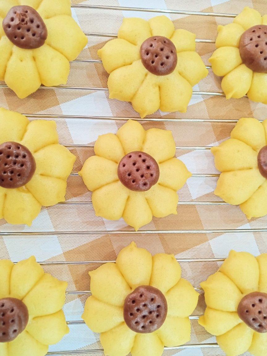 【向日葵蜜蜂馒头】像玩一样的做美食，孩子特爱吃！