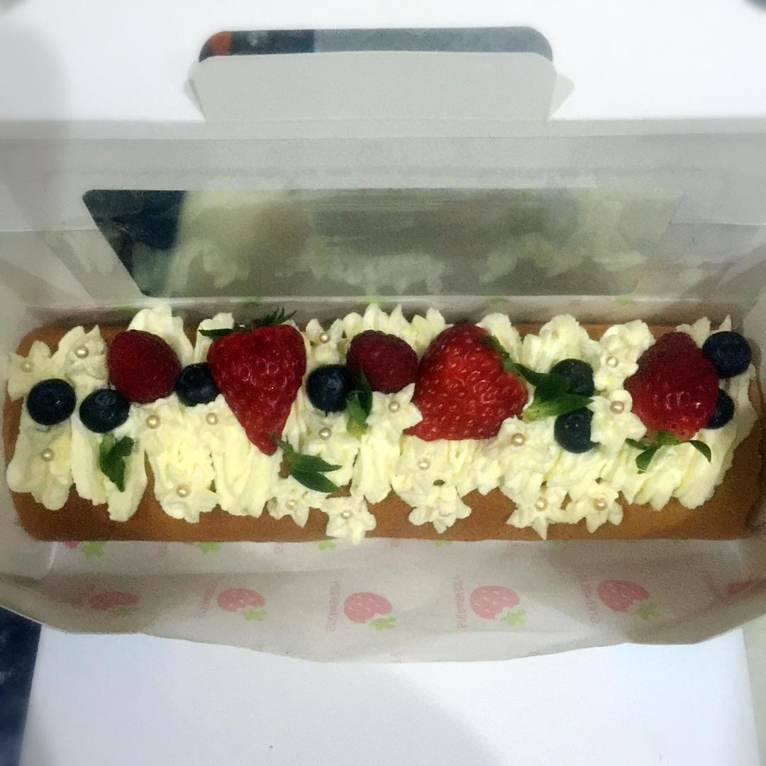 烫面草莓蛋糕卷