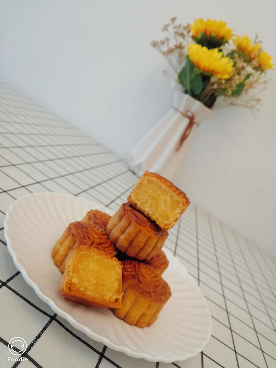 金沙奶黄月饼