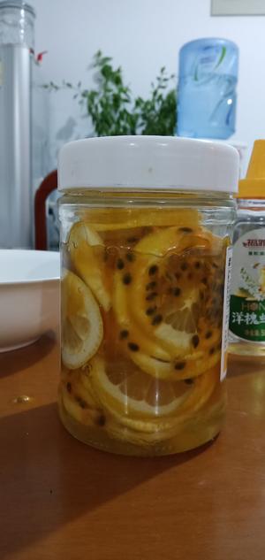大家都爱的🍋柠檬蜂蜜水🍋，怎么喝是关键的做法 步骤7