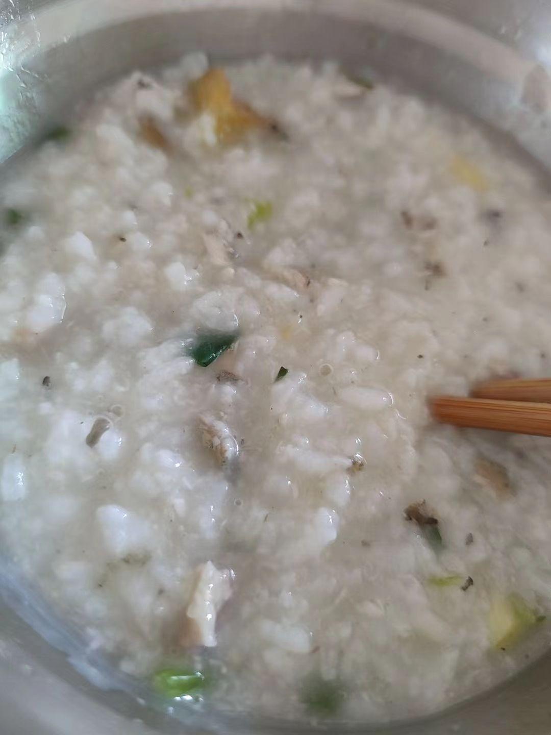 泥鳅粥（比海鲜粥还鲜美）