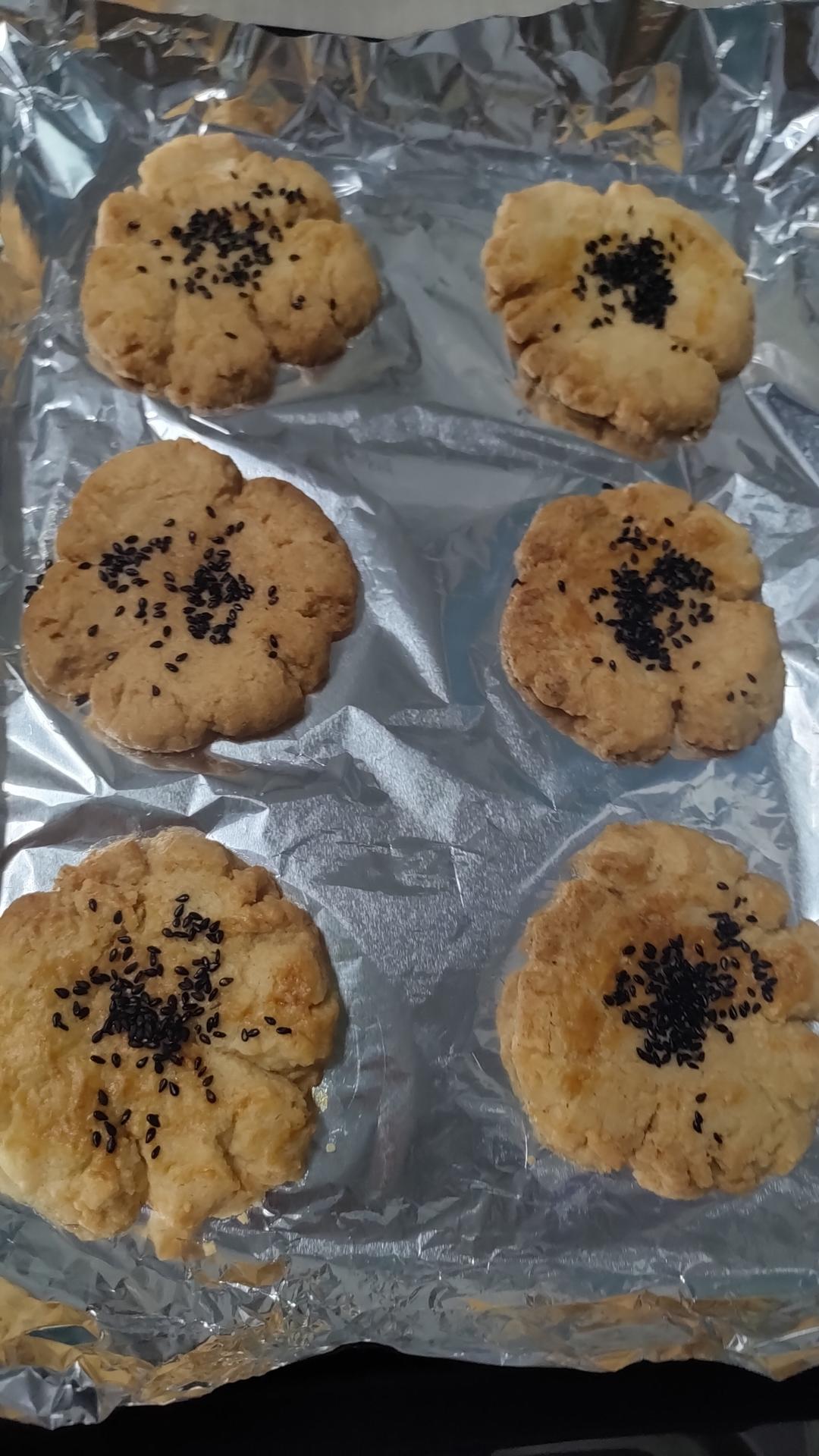 轻轻一按就碎掉的原味桃酥（不输猪油版）