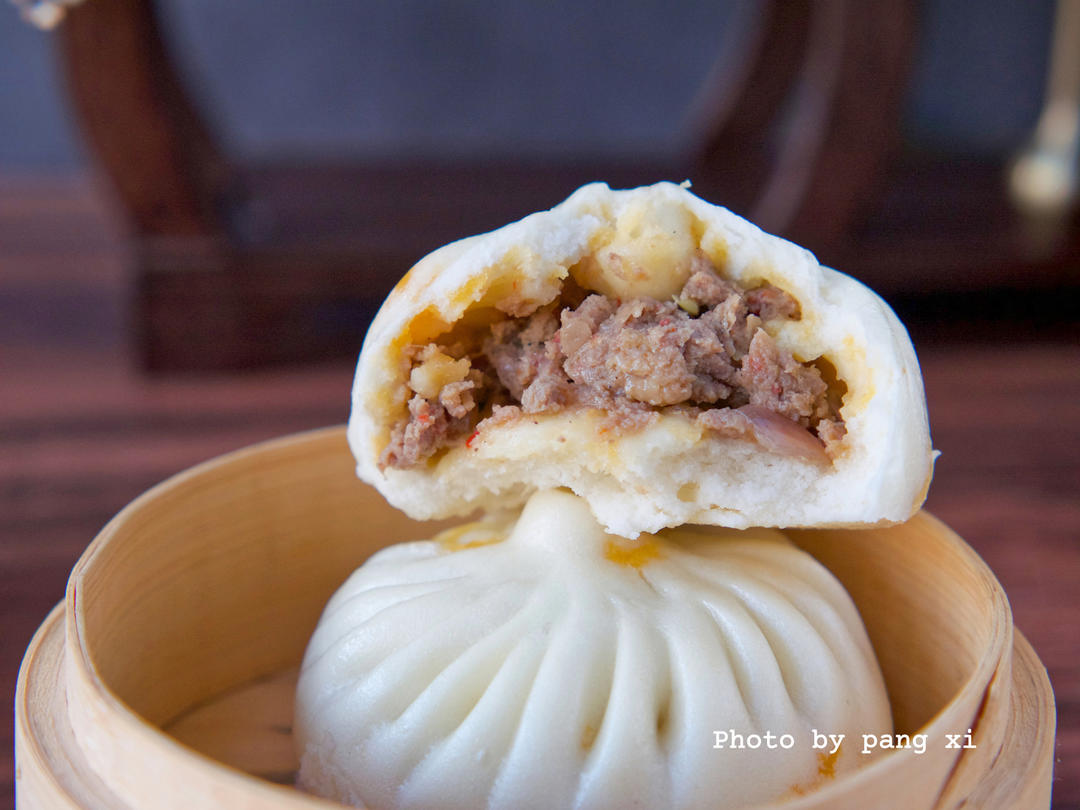 香辣牛肉包&老面馒头