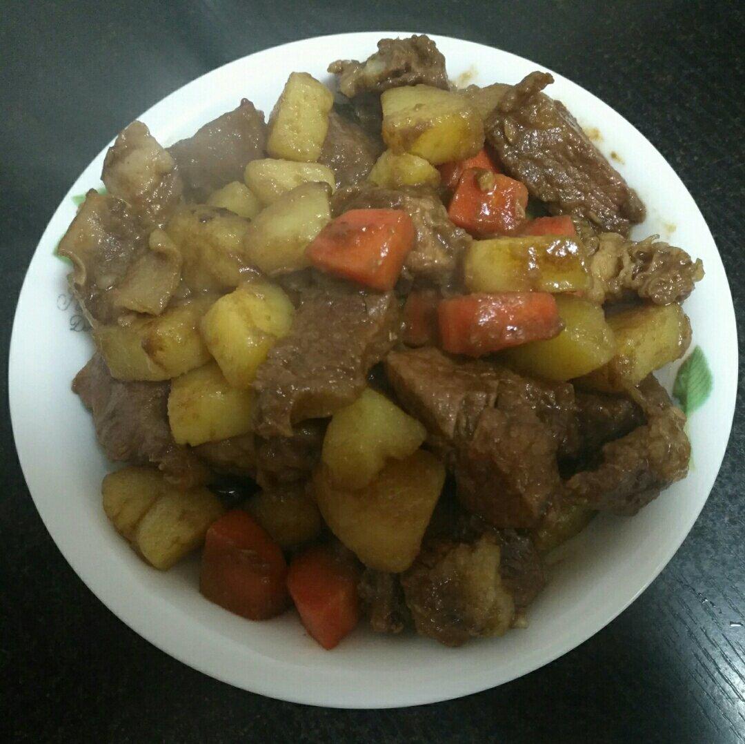土豆炖牛肉