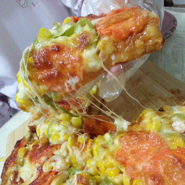 厚底鲜虾培根披萨