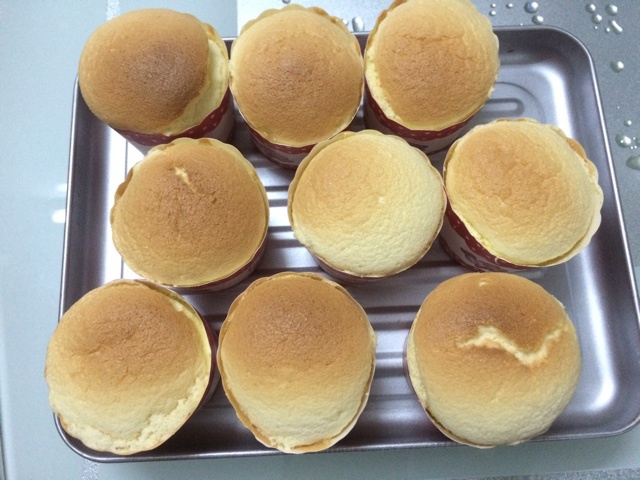 椰蓉棉花纸杯蛋糕