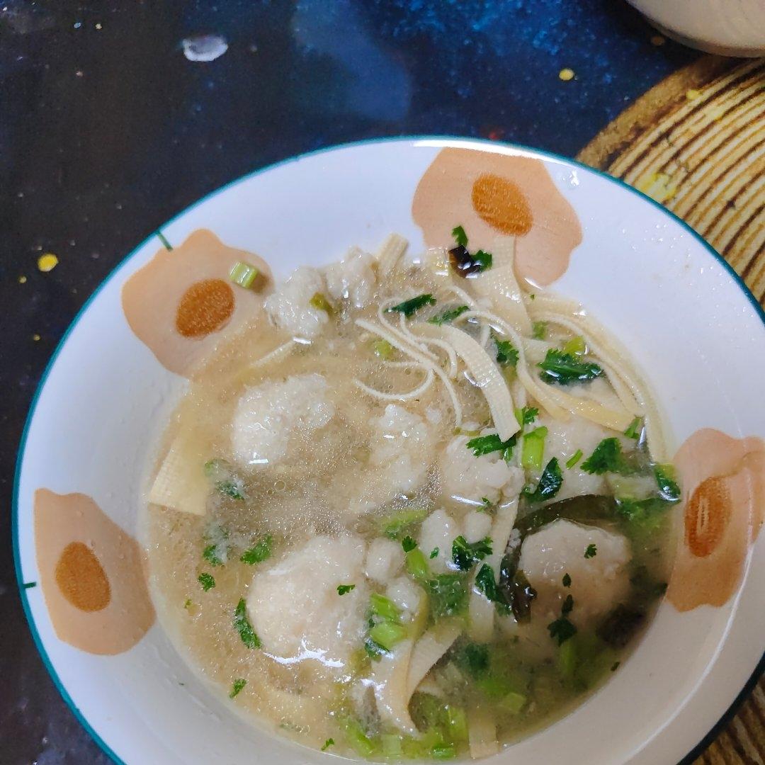 QQ弹弹的鱼丸（绞肉机做鱼丸）