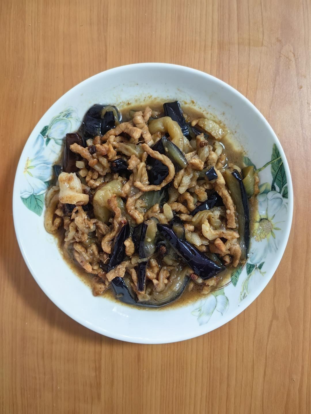 家常菜：茄子炒肉丝（少油保色法）