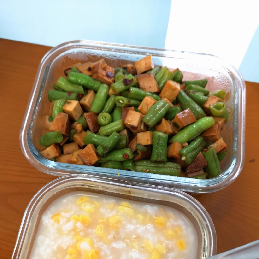 豇豆肉末炒豆干