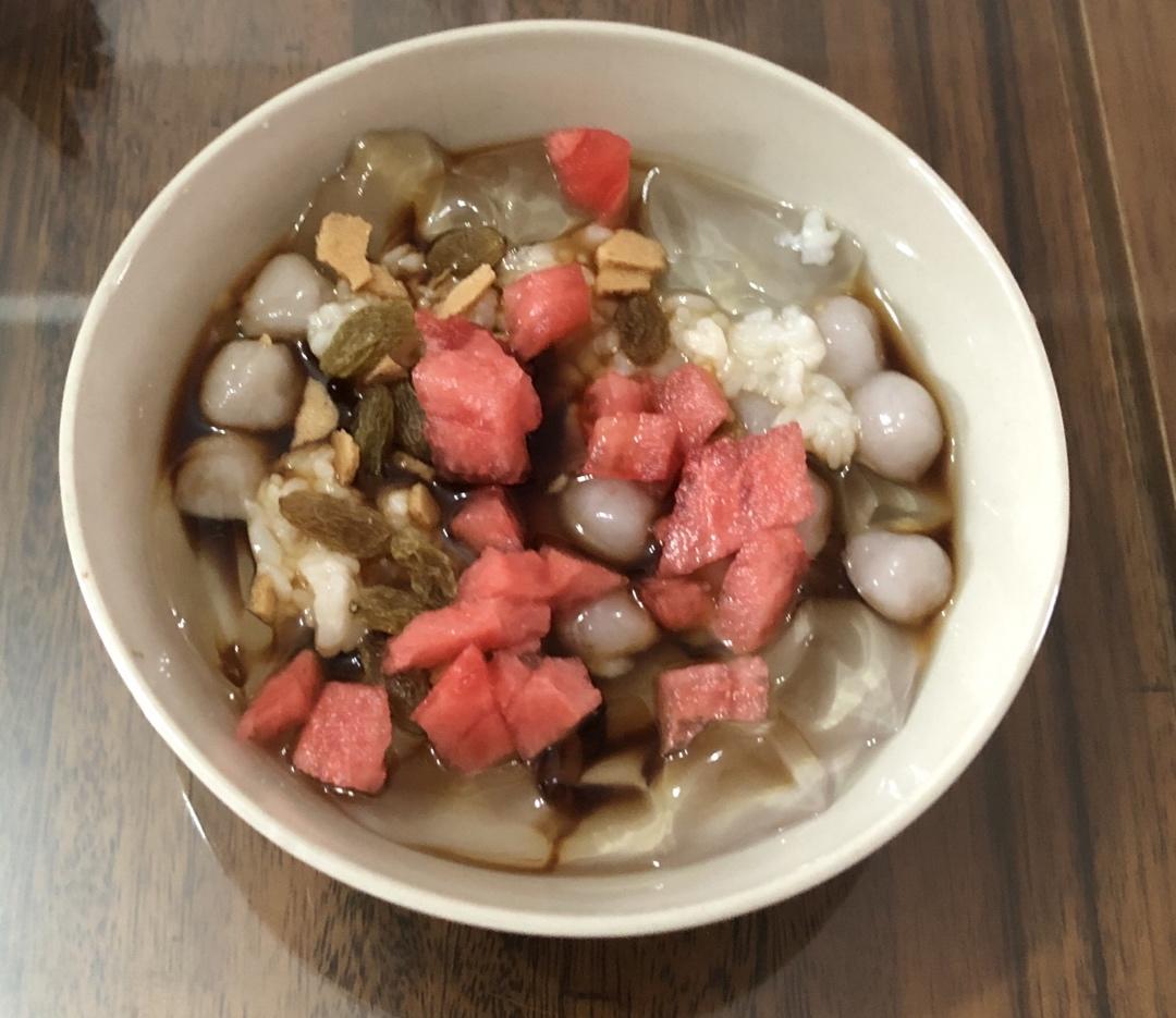 【黑糖桂花圆子冰粉】