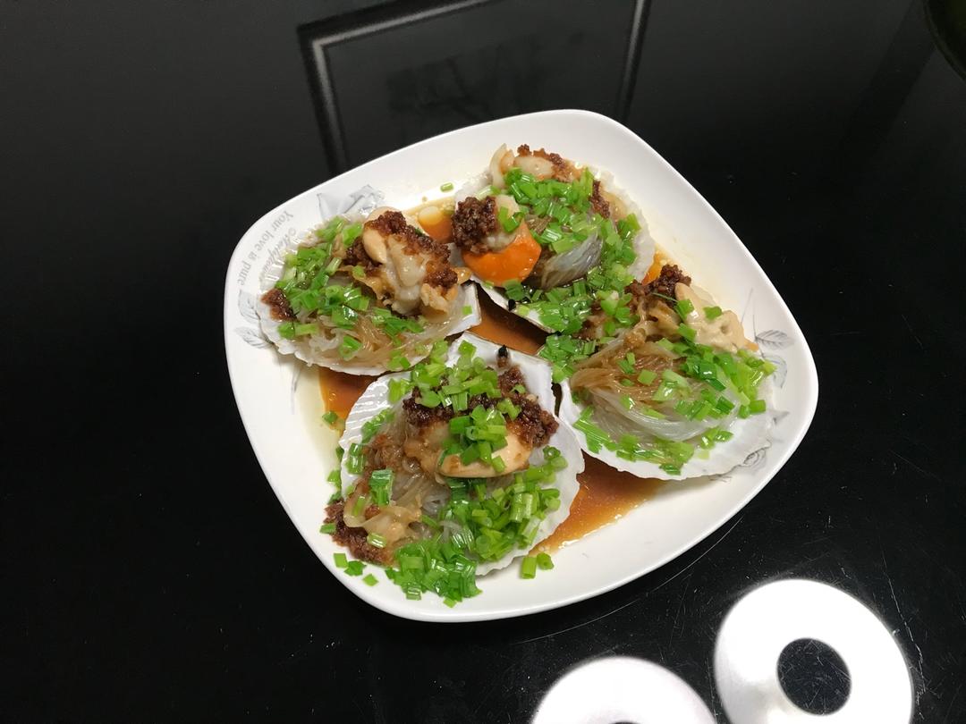 【视频】蒜蓉粉丝蒸扇贝