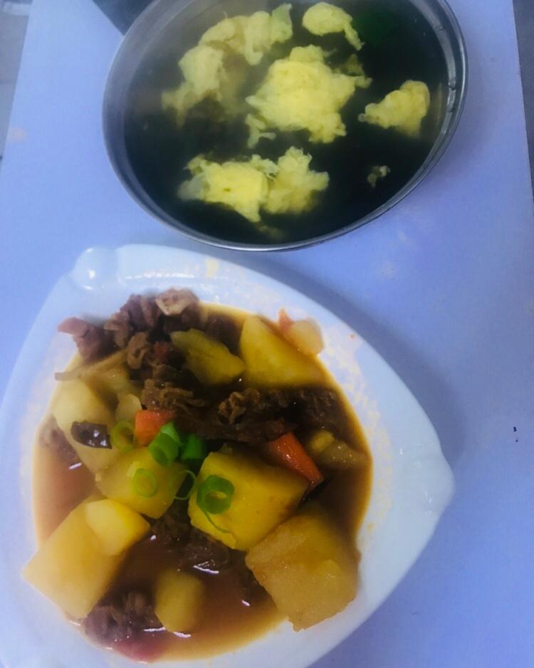 番茄土豆炖牛腩
