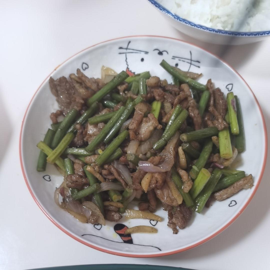 里脊肉炒蒜薹