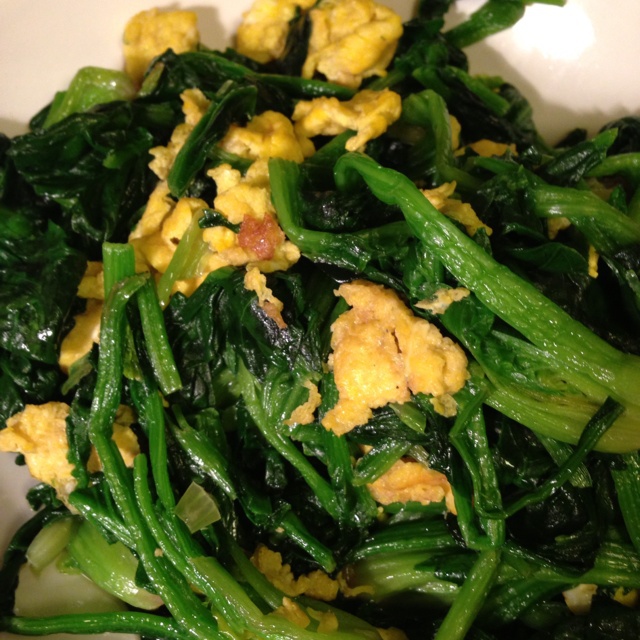 菠菜炒鸡蛋